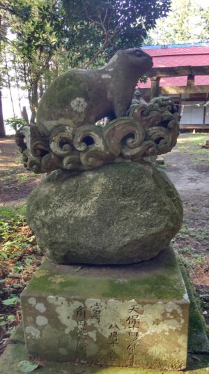 沢井八幡神社波乗り兎