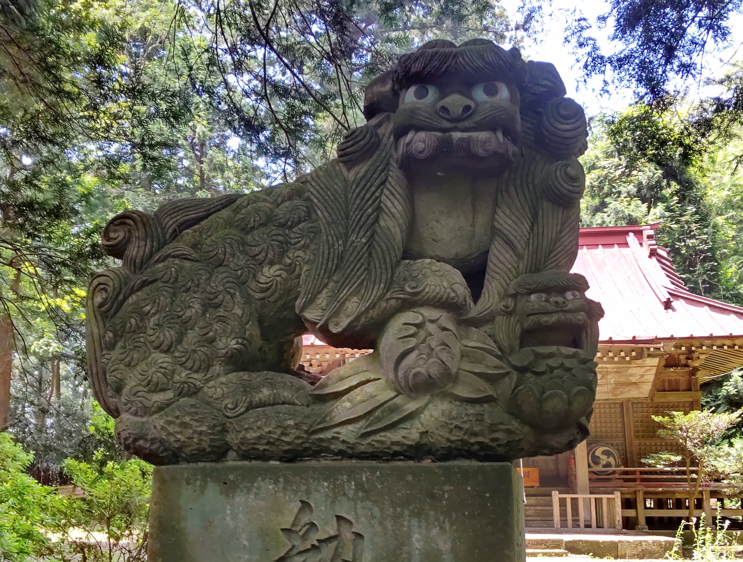 根宿八幡神社狛犬